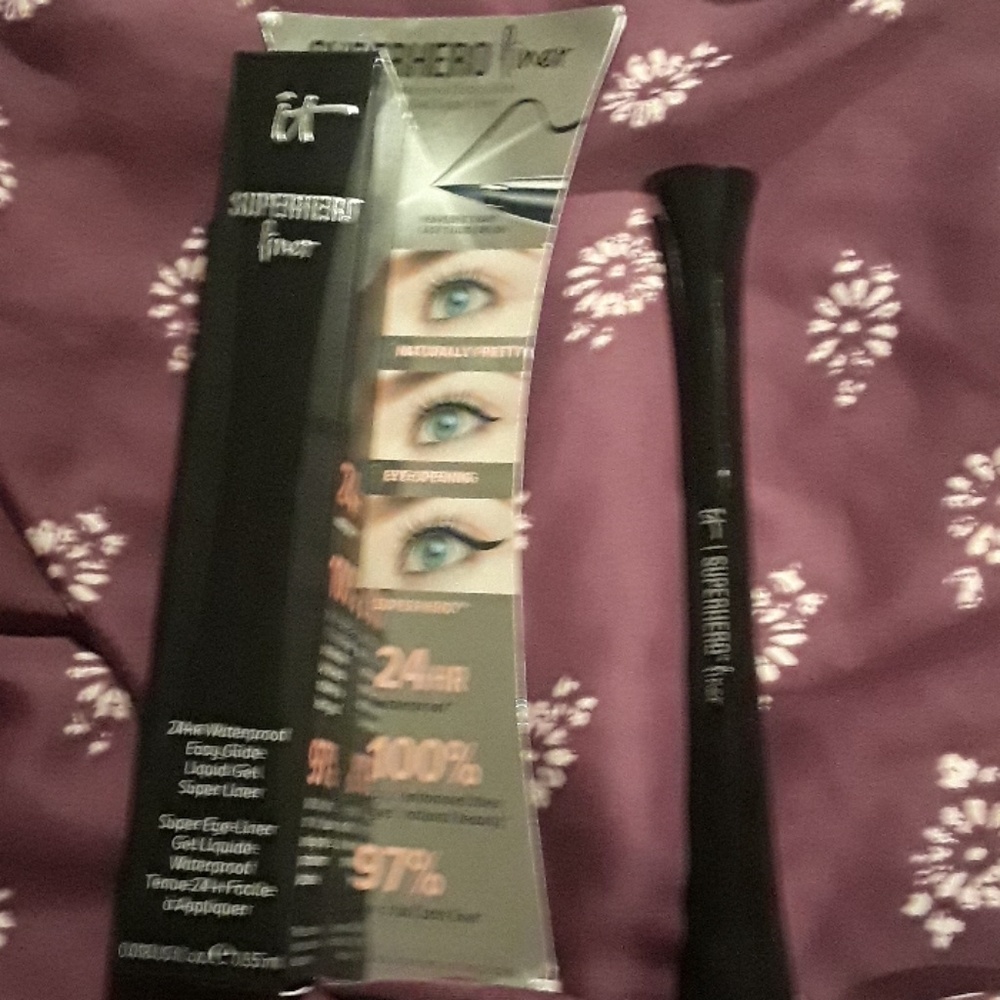 Superhero liner